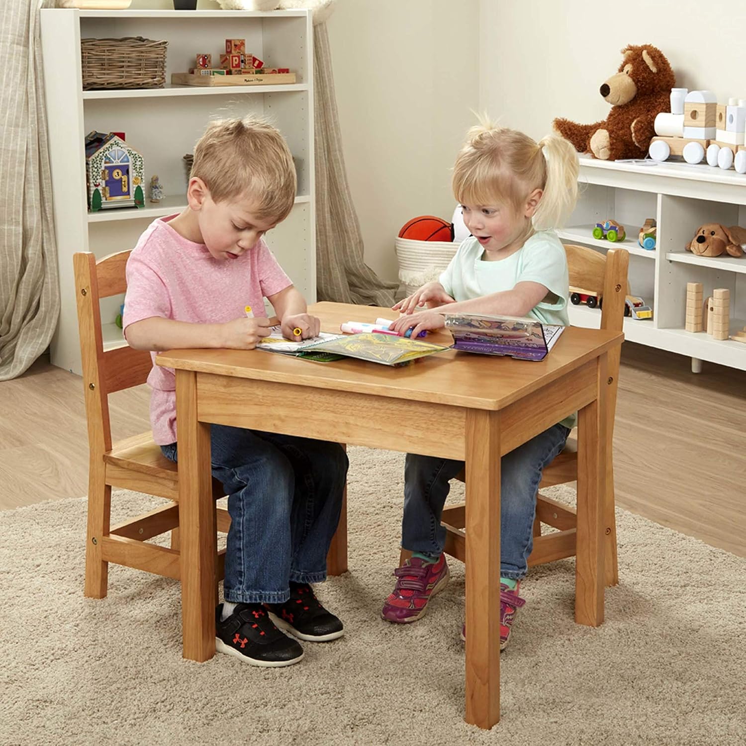 melissa and doug table and chairs1